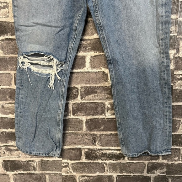 Agolde Riley High Rise Straight Crop jeans in Endeavor - Picture 6 of 9